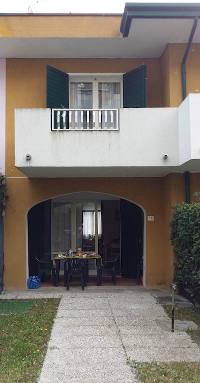 Villa Malaga Caorle Eksteriør billede